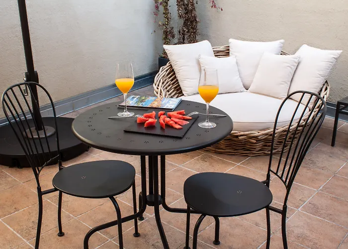 El Encanto Hotel&Cafetería